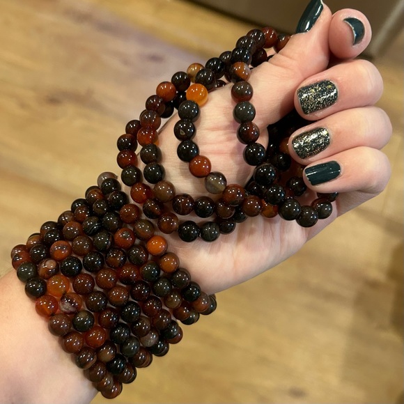 Sardonyx, darker reds 8mm Bracelets | Minimalist crystal jewelry - Picture 1 of 3